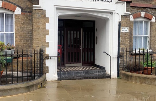 Campden Apartment | Beautiful flat on charming, quiet street, central Kensington/Notting Hill