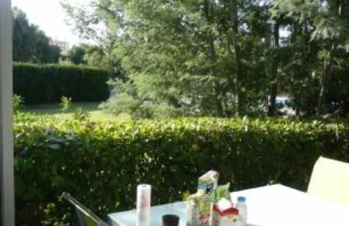 La Napoule Apartment | Beautiful 3-room flat near sea, golf, village/train. Bright, swimming pool, wifi