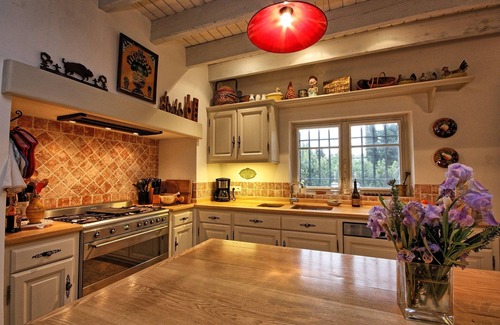 St.-Remy-de-Provence House | Beautiful Renovated Luxury Villa in St. Remy De Provence with pool and WIFI
