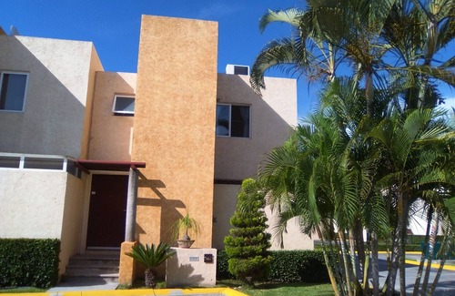 Yautepec House | Beautiful Furnished House, Heated, With Terrace And Pool!