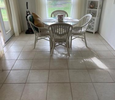 Fairgreen House | Beautiful Golf House