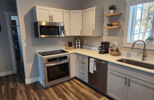 Woodland Park House | Beautiful guest house retreat 2 miles from downtown Woodland Park - Sleeps 4
