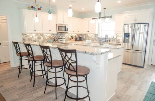 Dauphin Island House | Beautiful Gulf Front Home with plenty of room for your Family. Enjoy the Gulf!
