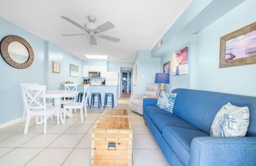 Gulf Shores Condo | Beautiful Gulf Front Condo ~ 1BR 2BA+Bunks ~ Keyless Entry ~ Royal Palms 1202