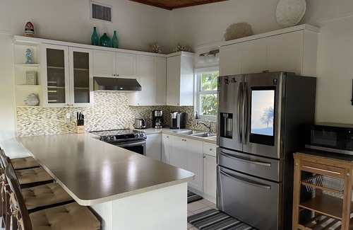 Tavernier House | Beautiful Harbor Front Oceanside Home on the Atlantic Ocean