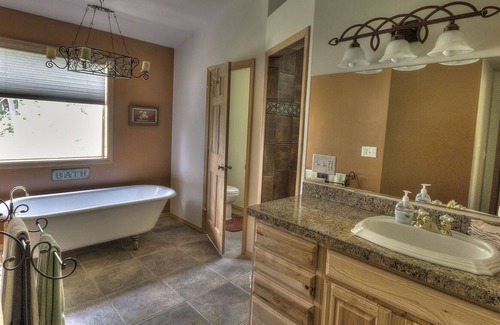 Post Falls House | Beautiful Hauser Lake / Spokane / Coeur D'Alene