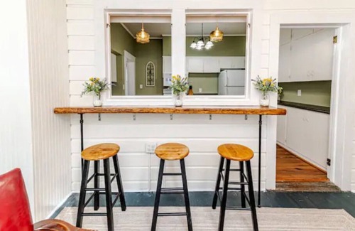 Aberdeen House | Beautiful Historical Downtown Home