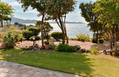 Isolella House | Beautiful holiday home with terrace