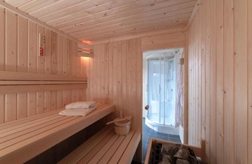 Colijnsplaat House | Beautiful holiday home with a whirlpool
