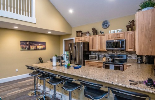 Intervale House | Beautiful home, 3 bed/3 bath. located near Storyland, N.Conway. Dog friendly.