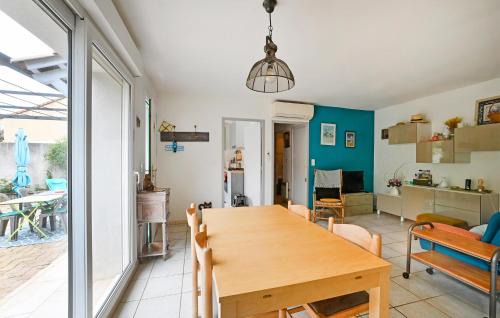 Serignan-du-Comtat House | Beautiful Home In Serignan-Du-Comtat