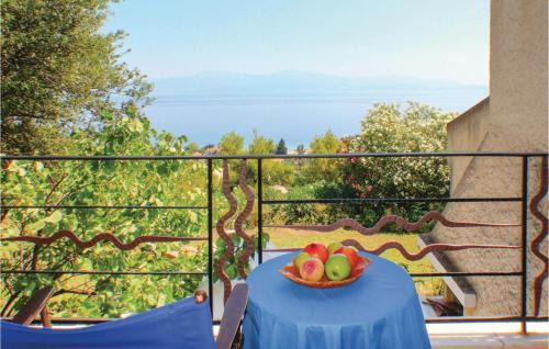 Kato Diminio House | Beautiful Home In Melissi Xylokastro