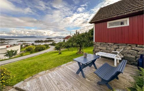 Nedstrand House | Beautiful Home In Nedstrand With Wifi