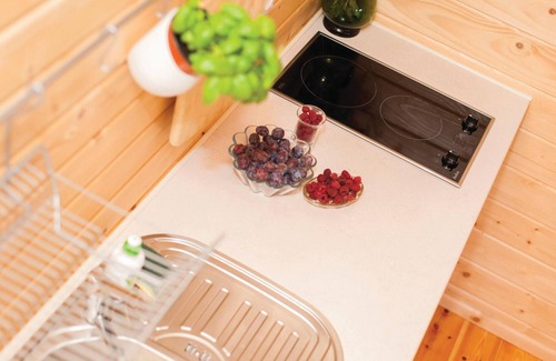 Ustka House | Beautiful home in Ustka with kitchen
