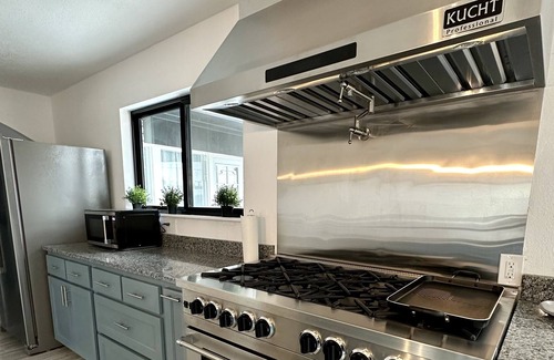 El Paso House | Beautiful home located in historic district overlooking downtown El Paso.