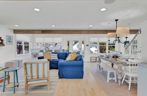 Old Lyme Cottage | Beautiful home located at White Sand Beach, Old Lyme, Ct