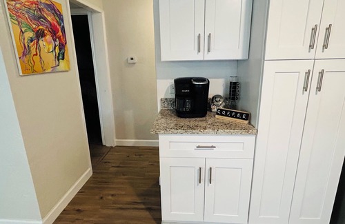 Bearss Plaza House | Beautiful home near Bush Garden, USF, and all that Tampa has to offer