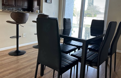 Orlando Condo | Beautiful home near UCF, Disney , Universal Studios and more
