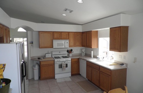 Fort Mohave House | Beautiful Home Near River in Desert Lakes Golf Course Area