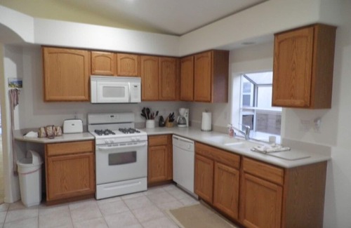 Fort Mohave House | Beautiful Home Near River in Desert Lakes Golf Course Area