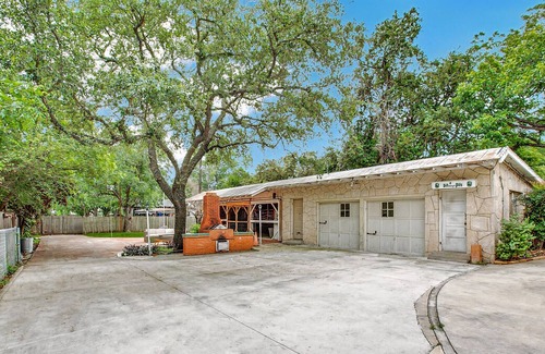 Eastside Promise Neighborhood House | Beautiful Home Near Downtown+Riverwalk
