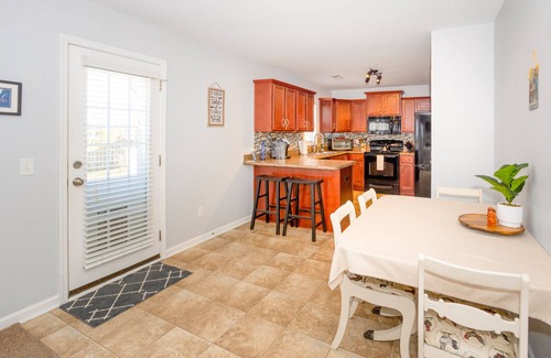 Myrtle Grove House | Beautiful home near the coast with a large yard, grill, W/D, and AC