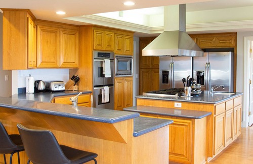 St. Helena House | Beautiful Home Nestled in the Vines