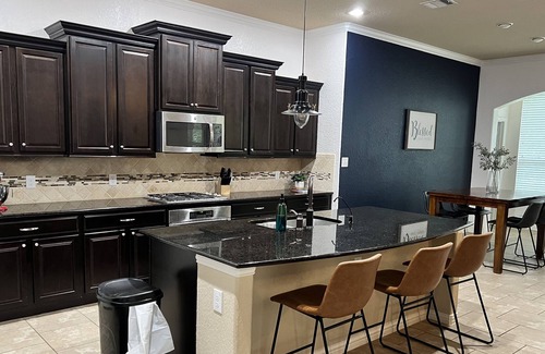 San Antonio House | Beautiful home on Gold Beauty