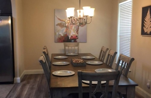 Grand Rivers House | Beautiful home short ride to Downtown Grand Rivers or GTB.