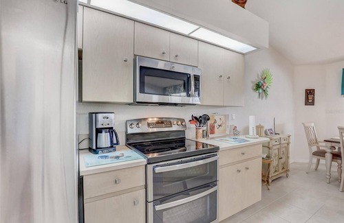 White Marsh House | Beautiful home with great water and golf views!