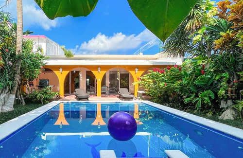 Colonia Adolfo Lopez Mateos House | Beautiful home with private pool in the heart of Cozumel