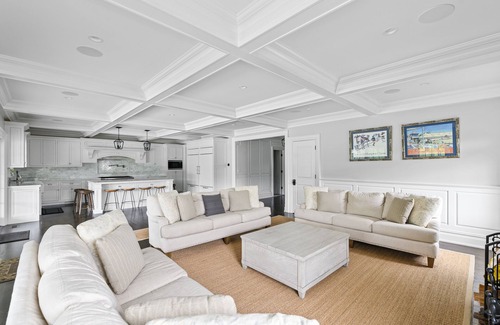 Shinnecock Hills House | Beautiful home with pool, tennis court, game room, central AC, & washer/dryer