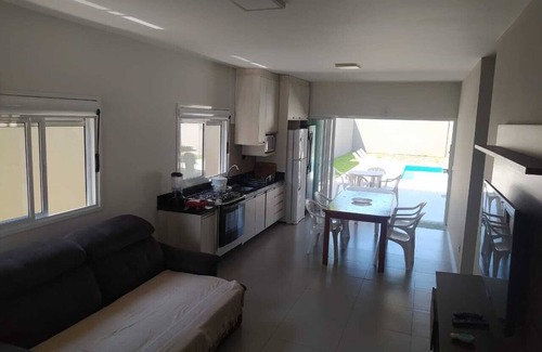 Caioba House | BEAUTIFUL HOUSE IN CAIOBÁ WITH POOL - MATINHOS, PARANÁ FOR 12 PERSONS