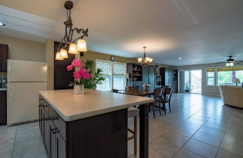 Howell House | Beautiful House overlooking Lake Chemung, with a Private Chef Tasting option.