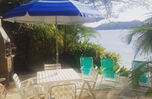 Praia da Fortaleza House | Beautiful house with PRIVATE BEACH in one of the most beautiful regions of Ubatuba.