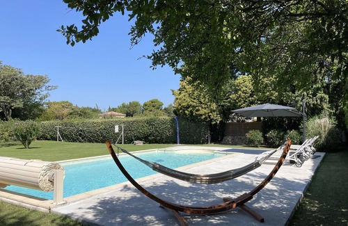 Camaret-sur-Aigues House | BEAUTIFUL INDEPENDENT APARTMENT IN OLD VILLAGE MAS