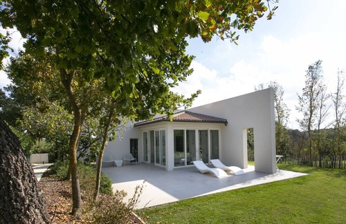 Foiano della Chiana Villa | Beautiful modern villa with swimming pool
