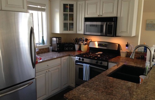 Ocean Park House | Beautiful Kinney Shores Beach House ~ steps to pristine 7 mile sandy beach!