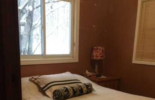 Manitoulin District House | Beautiful Lake Front Cottage