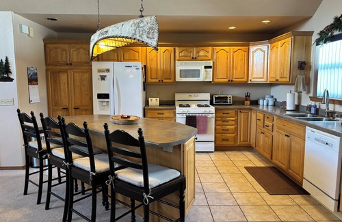 Lake Hatcher Park House | Beautiful Lake Hatcher Home with Views of Pagosa Peak.