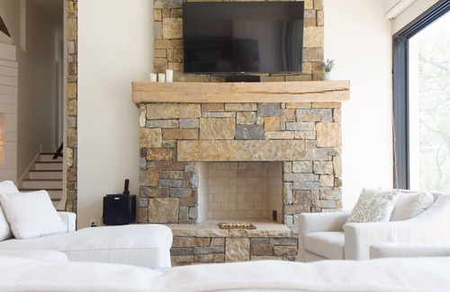 La Hacienda Estates House | Beautiful Lake Travis Waterfront Retreat