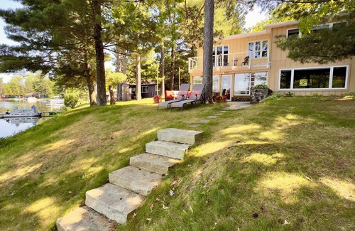 Wautoma Cabin | Beautiful Lakefront cabin w/woodburning fireplace, parking, grill, canoe, SUP.
