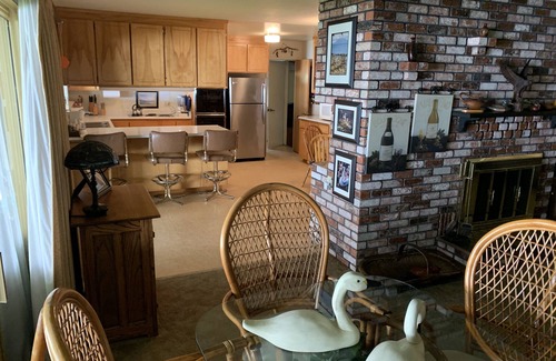 Nice House | Beautiful Lakefront Home SEPTEMBER 27 KELSEYVILLE PEAR FESTIVAL GREAT EVENT