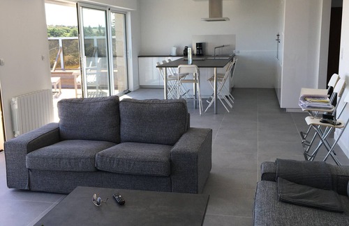 Plougonvelin House | Beautiful, large house facing the Iroise Sea in Plougonvelin