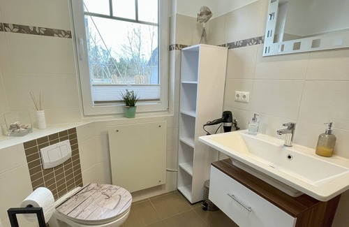 Fuhlendorf House | Beautiful location with Bodden view, DHH, garden, near bathing area, pets welcome!