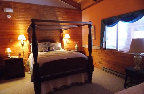 Noxon House | Beautiful lodge in a serene mountain setting on the Bull River