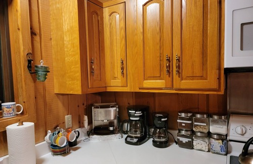 Wilmington Ski Chalet | Beautiful Lodging at Mount Snow with Hot Tub on Deck