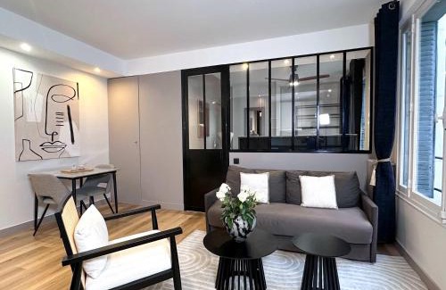 8th Arrondissement Apartment | Beautiful Loft in Champs-Élysées