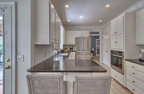 Columbia House | Beautiful Luxury Home w/Pool Close to USC!