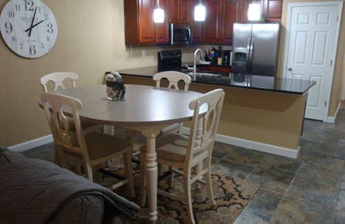 Osage Beach Condo | Beautiful, Luxury Towers Condo For Four or Six! Towers 1108, Pool Side